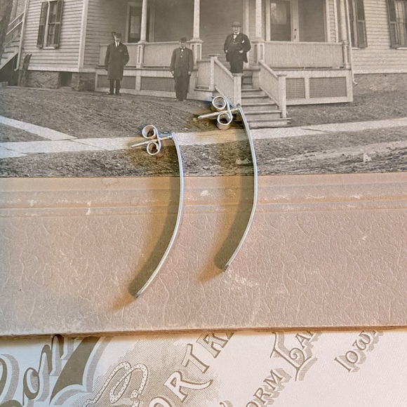 SOLD-Vintage Artisan Made Minimalist Silver Tone Slight Curve Pierced Earrings - Picture 6 of 9